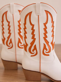 Vanessa Gameday Boot Detail 3 - TULLABEE