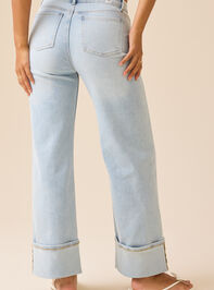 Edie Floral Embroidered Jeans Detail 5 - TULLABEE