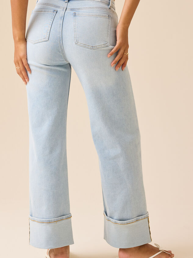 Edie Floral Embroidered Jeans Detail 5 - TULLABEE