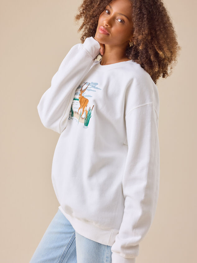 Embroidered Deer Sweatshirt Detail 4 - TULLABEE
