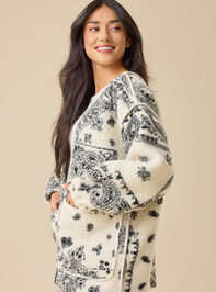 Lora Sherpa Coat Detail 3 - TULLABEE