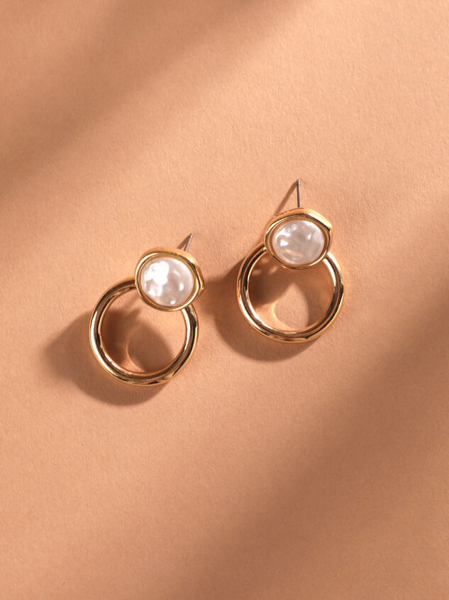 Irregular Pearl Door Knocker Earring - TULLABEE
