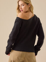 Kinsley Asymmetrical Knit Sweater Detail 4 - TULLABEE