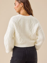 Marlowe Fuzzy Cable Cardigan Detail 6 - TULLABEE