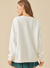 Be Cindy Lou Who  Mama Sweatshirt Detail 5 - TULLABEE