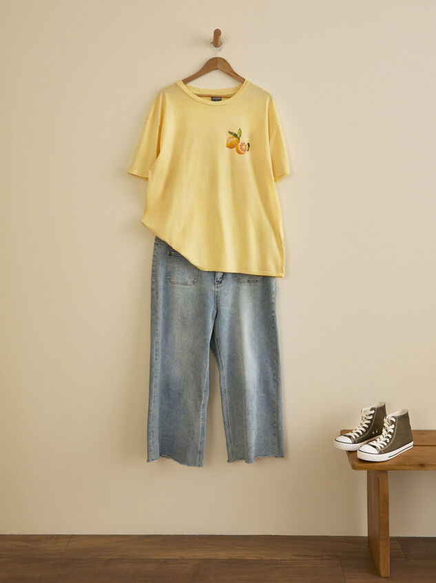 Positano Fruit Stand Oversized Tee Detail 4 - TULLABEE