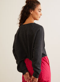 Pump It Up Crew Pullover Detail 4 - TULLABEE