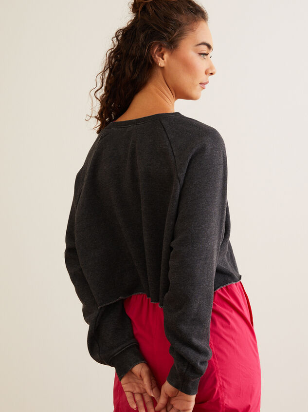 Pump It Up Crew Pullover Detail 4 - TULLABEE