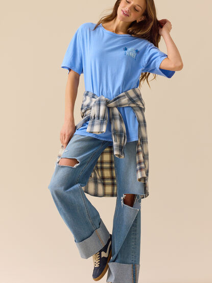 Cruel Summer Graphic Tee - TULLABEE