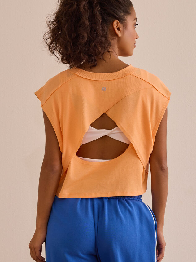 Power Play Flowy Tee - TULLABEE