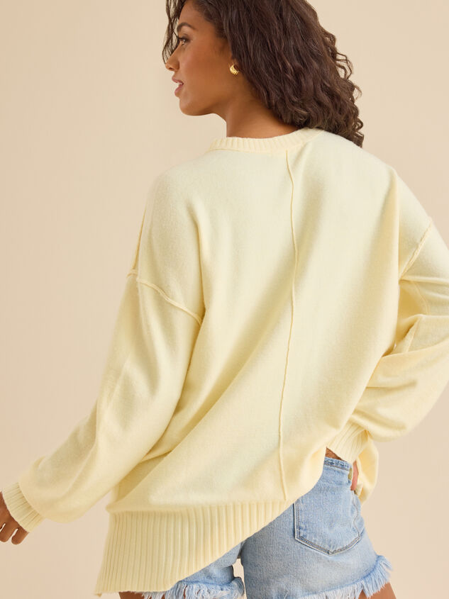 Katie Oversized Sweater Detail 4 - TULLABEE