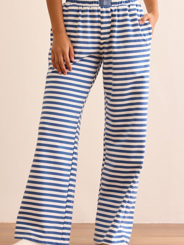 Line Shift Lounge Pants Detail 3 - TULLABEE