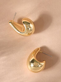 Nugget Hoop Earrings Detail 2 - TULLABEE