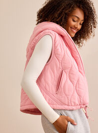Horizon Puff Quilted Vest Detail 4 - TULLABEE