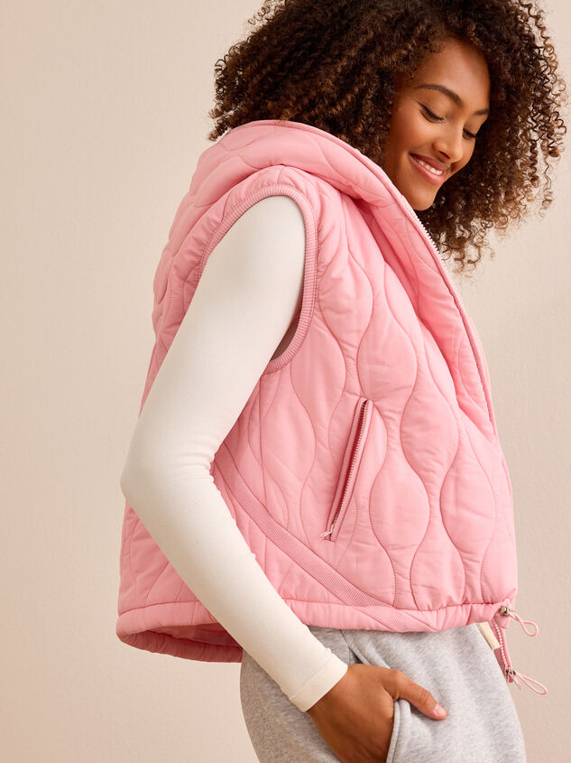 Horizon Puff Quilted Vest Detail 4 - TULLABEE