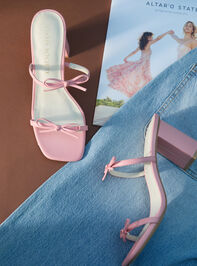 Wendy Double Bow Kitten Heels Detail 4 - TULLABEE