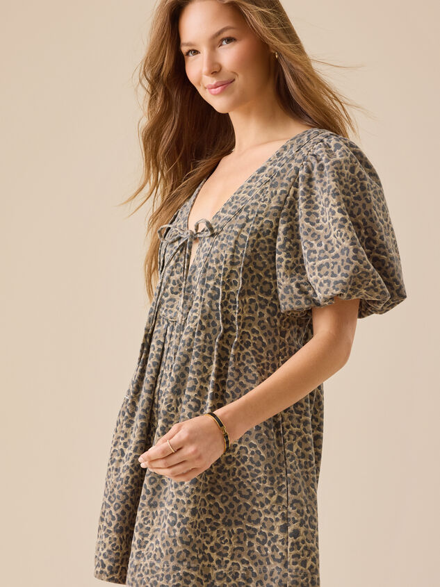 Evie Puff Sleeve Denim Romper Detail 3 - TULLABEE