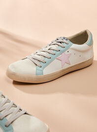 Sofia Star Sneakers - TULLABEE