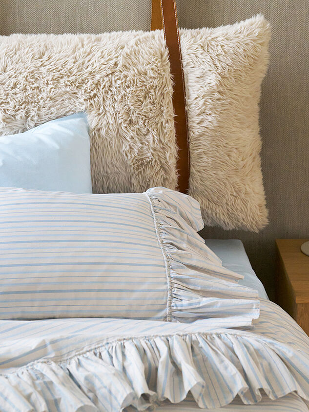 Holland Upholstered Headboard Detail 6 - TULLABEE