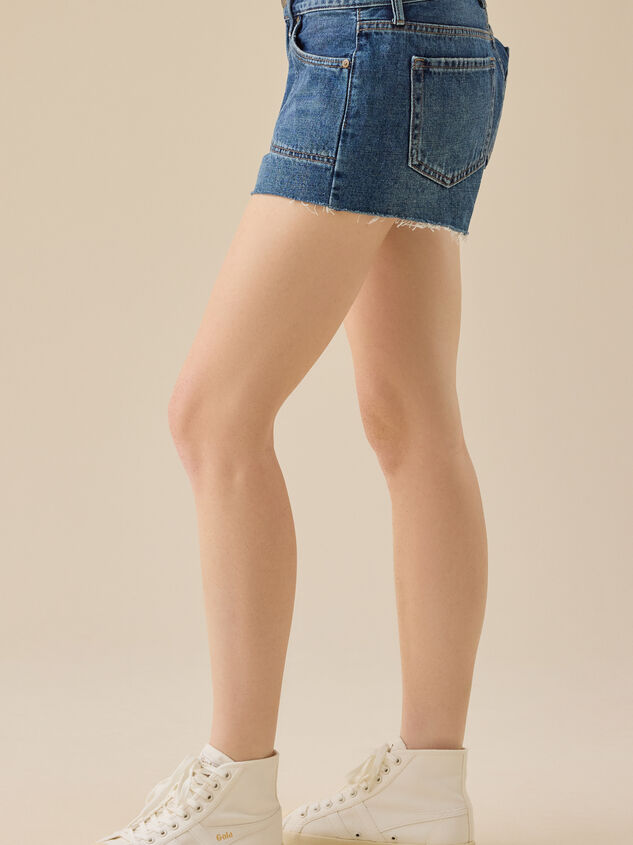 Hazen Denim Shorts Detail 3 - TULLABEE