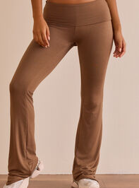 Second Skin Lounge Pants Detail 3 - TULLABEE