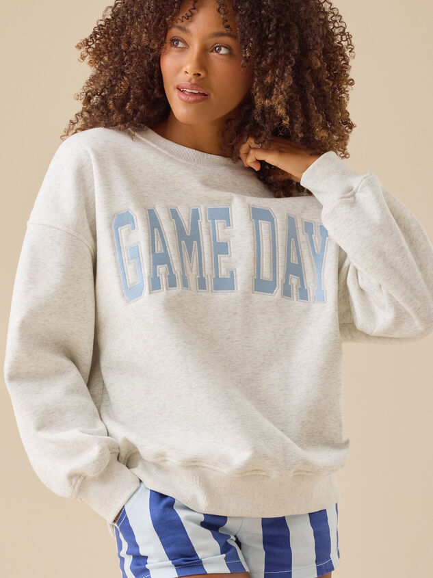 Game Day Graphic Sweatshirt - TULLABEE