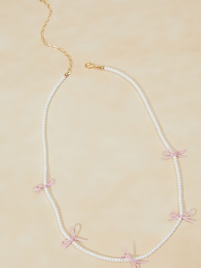 Dainty Pearl & Bow Necklace - TULLABEE