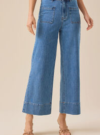Lyra Crop Flare Jean Detail 2 - TULLABEE