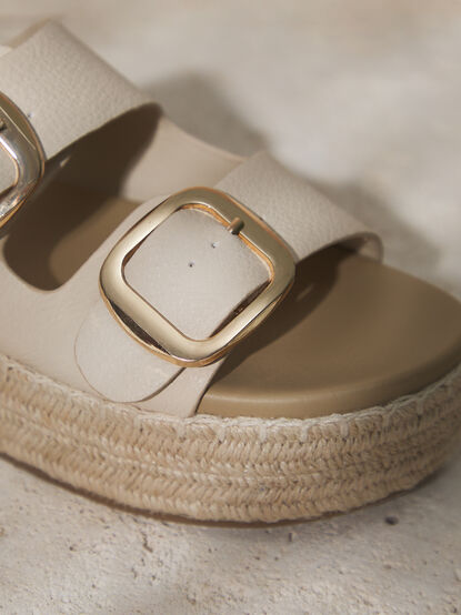 Andi Buckle Sandals - TULLABEE