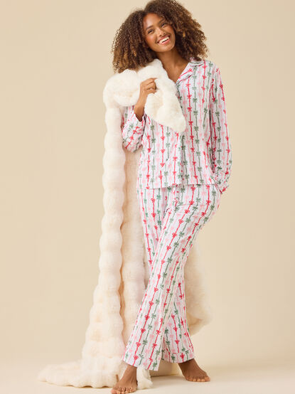 Merry & Bright Mama Lounge Set - TULLABEE