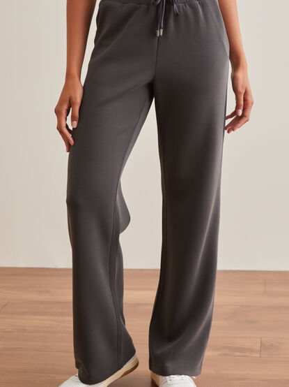 Supersoft Straight Leg Pants - TULLABEE