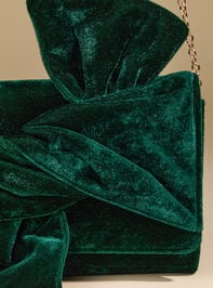 Bow Twist Velvet Clutch Detail 4 - TULLABEE