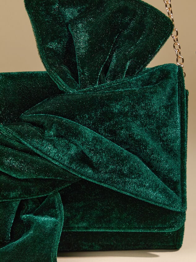 Bow Twist Velvet Clutch Detail 4 - TULLABEE