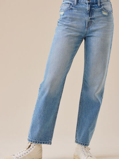 Sophie Straight Leg Jeans - TULLABEE