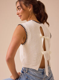 Everett Contrast Stitch Bow Back Vest - TULLABEE