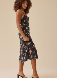 Kathleen Floral Maxi Dress Detail 3 - TULLABEE
