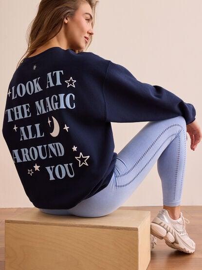 Embrace The Wonder Pullover - TULLABEE