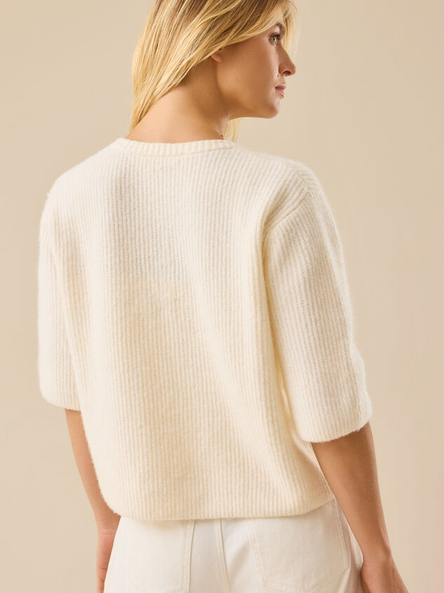 Greda Boxy Button Up Sweater Detail 4 - TULLABEE