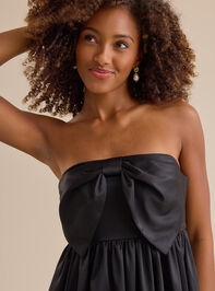 Fia Bowfront Satin Maxi Dress Detail 4 - TULLABEE