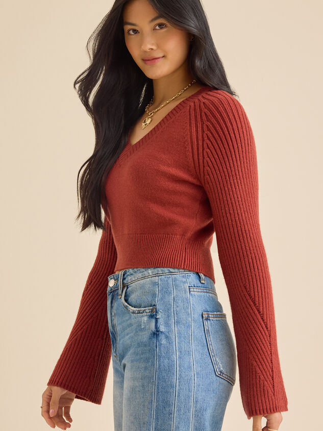Sarah Bell Sleeve Sweater Detail 3 - TULLABEE