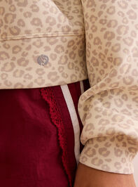 Supersoft Leopard Crewneck Detail 6 - TULLABEE