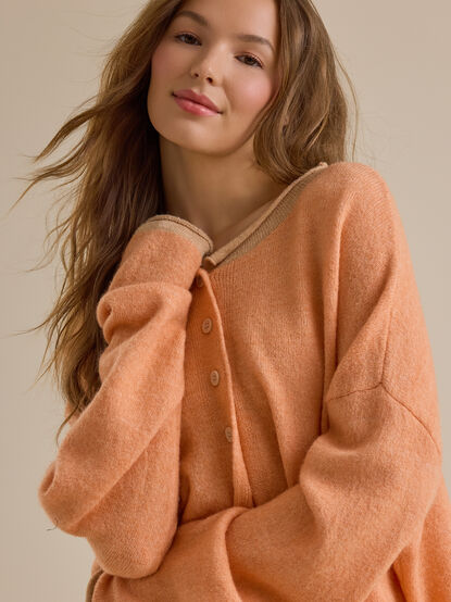 Skyla Contrast Roll Neck Cardigan - TULLABEE