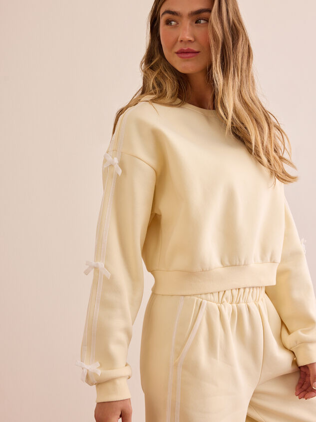 Pit Stop Bow Sleeve Pullover Detail 4 - TULLABEE