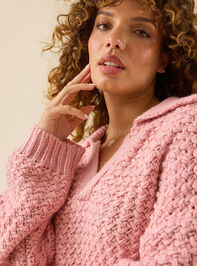 Kaia Oversized Collared Sweater Detail 4 - TULLABEE