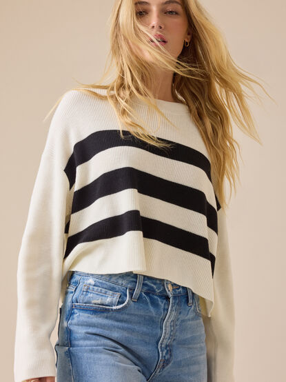 Georgie Boxy Stripe Sweater - TULLABEE