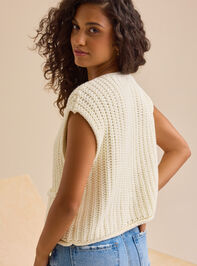 Nolan Cardigan Sweater Vest Detail 5 - TULLABEE