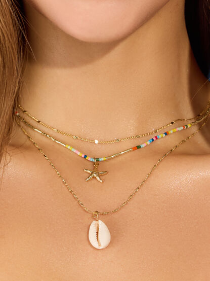 3 Layer Starfish Charm Necklace - TULLABEE