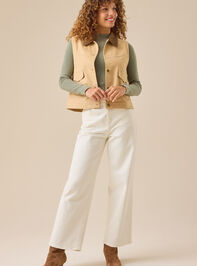 Della Collared Barn Vest Detail 2 - TULLABEE