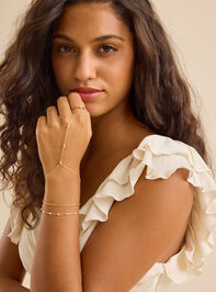 18K Gold Dainty Pearl Hand Chain - TULLABEE
