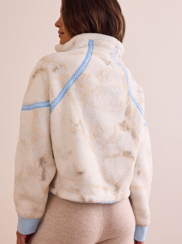 Sprint Camo Sherpa Quarter Zip Detail 4 - TULLABEE
